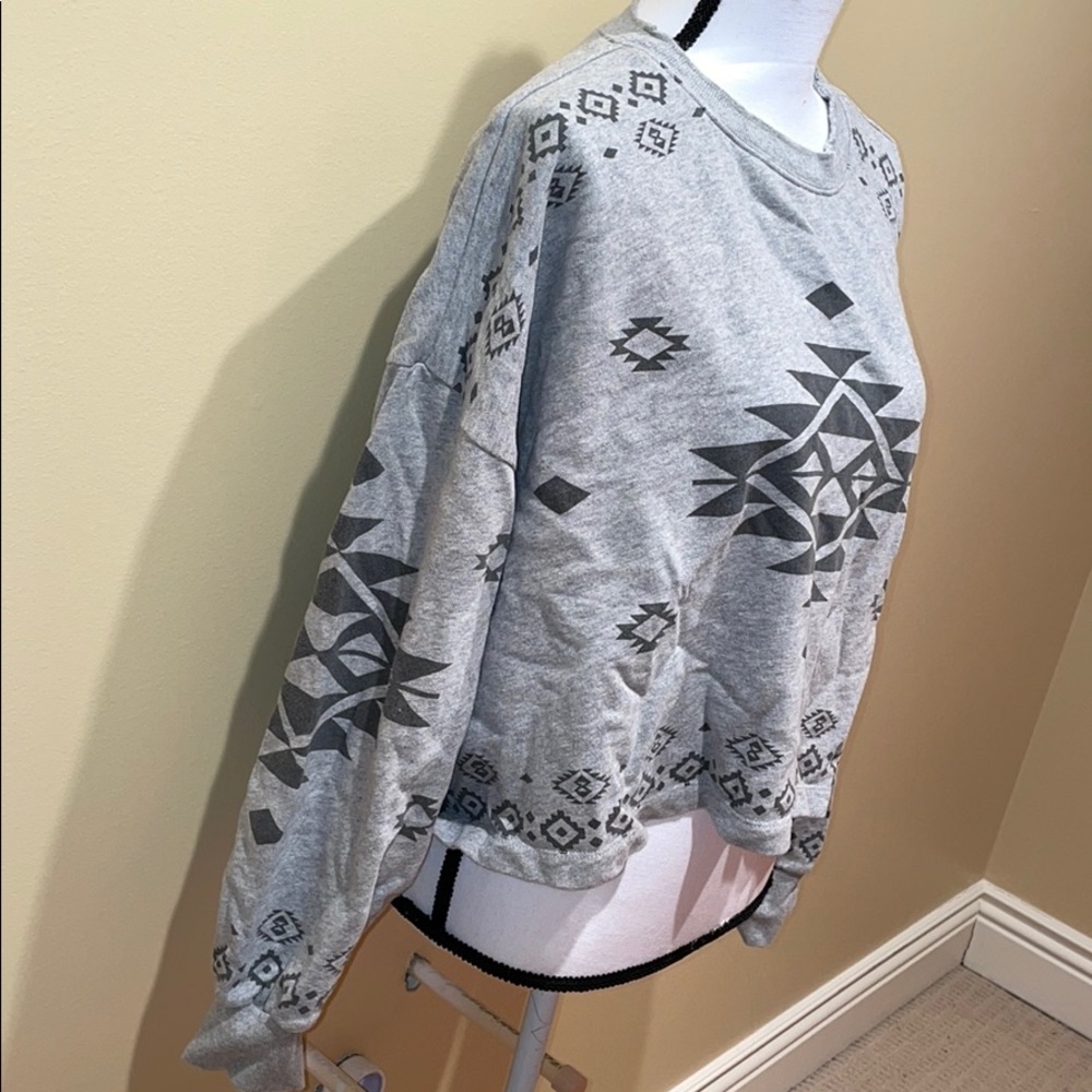 Grey Crew Neck Patterned Pullover - image 2